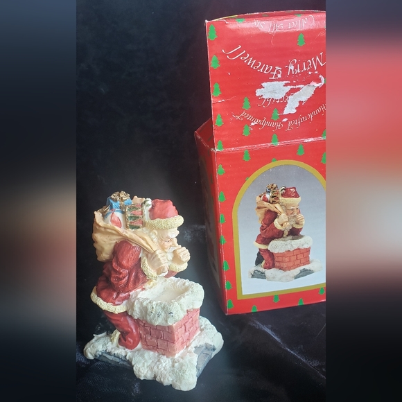 Brinn's 1992 "A Merry Farewell" Christmas Figurine - Picture 7 of 8